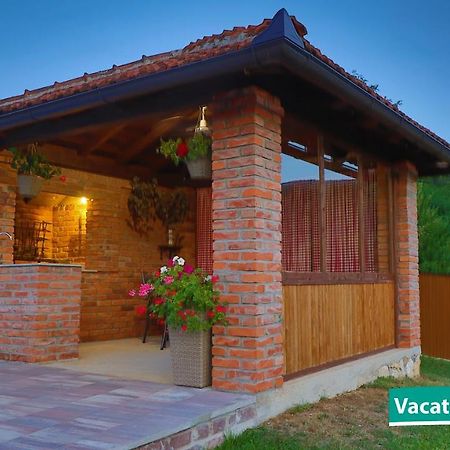 Vacation Home Alan 2 Kulen Vakuf Exterior photo
