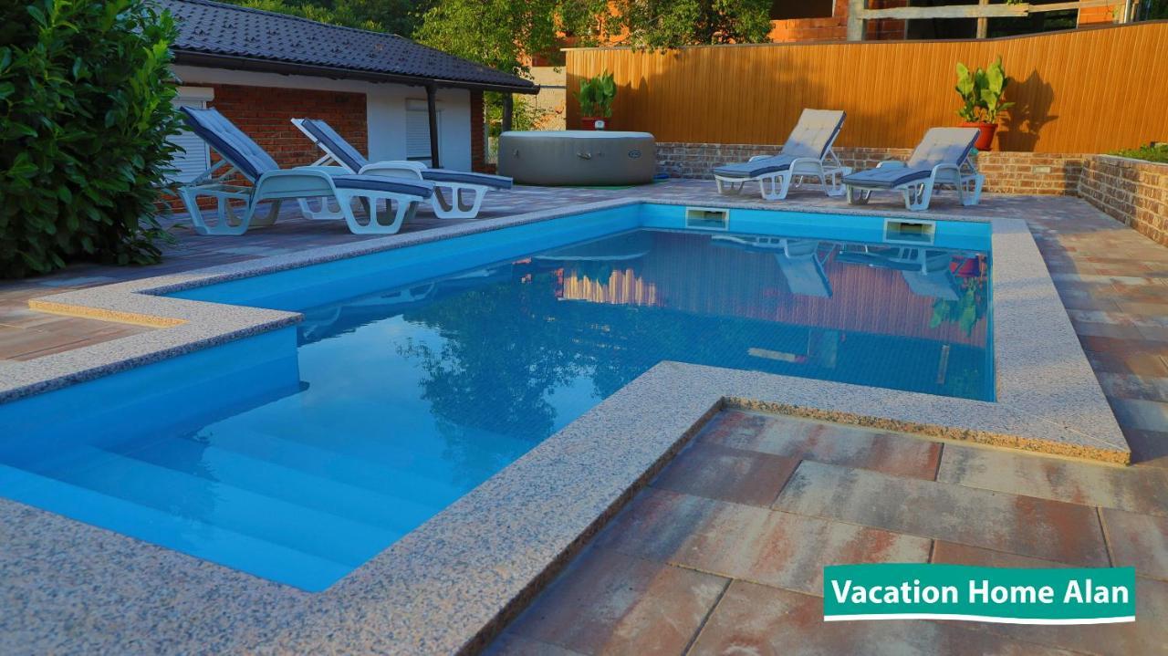Vacation Home Alan 2 Kulen Vakuf Exterior photo