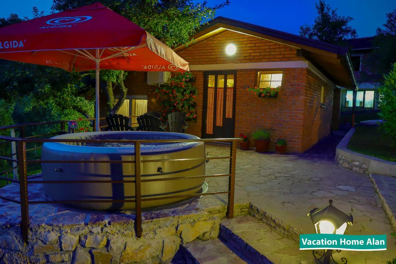 Vacation Home Alan 2 Kulen Vakuf Exterior photo